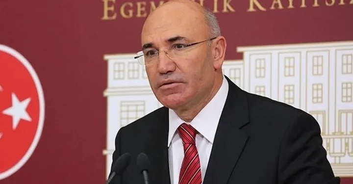 CHP’li vekil korona şüphesiyle hastaneye kaldırıldı