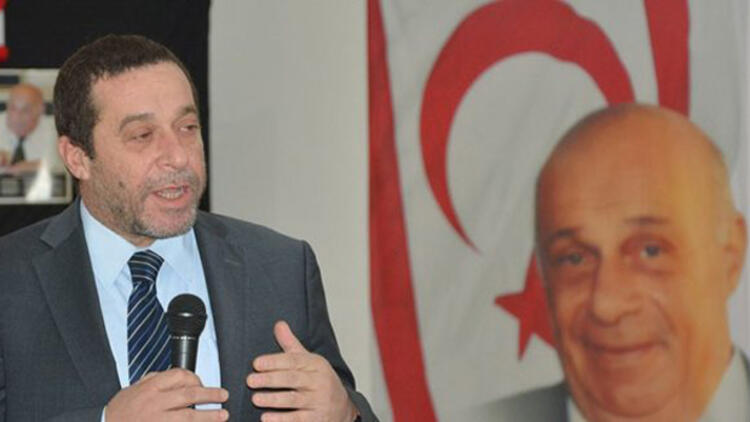 Rauf Denktaş'ın oğlu Cumhurbaşkanı adayı oldu