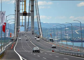 Bayramda otoyol, köprüler ve toplu taşıma ücretsiz