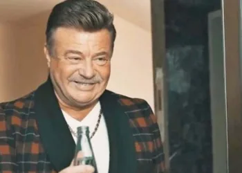 Nuri Alço, kendisinden 33 yaş küçük sevgilisiyle evlendi!