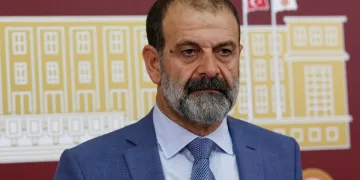 Tecavüzle suçlanan HDP’li vekil partiden ihraç edildi