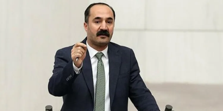 HDP’li Işık 2 yıl süreyle partiden çıkarıldı