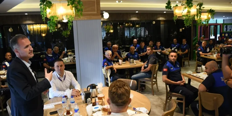 Başkan Taban zabıta müdürlüğü personeliyle buluştu