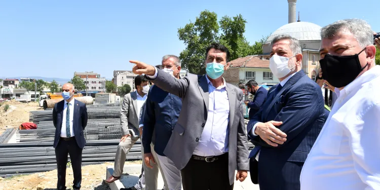BTSO heyetinden Osmangazi Meydanı’na ziyaret