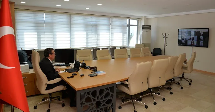 Bursa Uludağ Üniversitesi’nde ‘Sosyal mesafeli’ mezuniyet