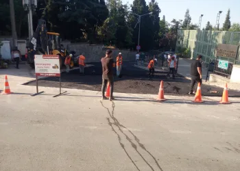 İvazpaşa Caddesi asfaltlanarak yenilendi