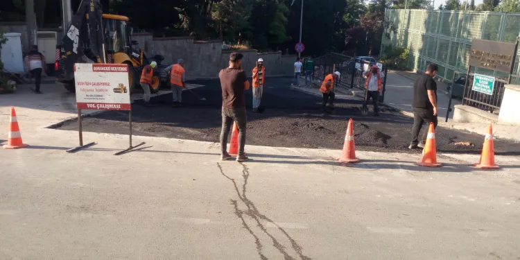 İvazpaşa Caddesi asfaltlanarak yenilendi
