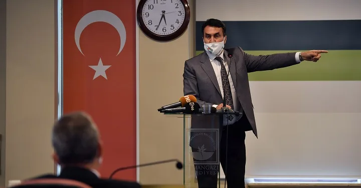 Dündar’dan CHP’li Meclis üyesi için suç duyurusu