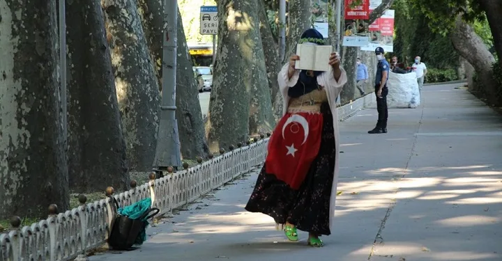 Böyle gezdi, polisi alarma geçirdi