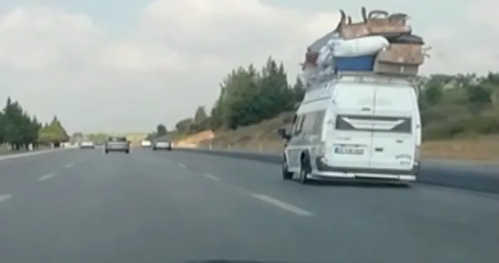 Aşırı yüklü minibüsle ölümüne yolculuk
