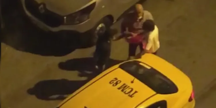 Ücretini ödemedi, taksicinin saldırısına uğradı