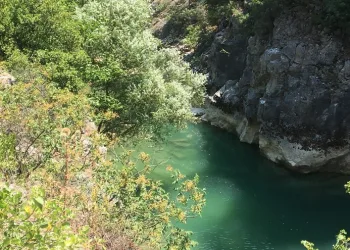 Ayağı kayıp Göksü Irmağı’na düştü, boğuldu