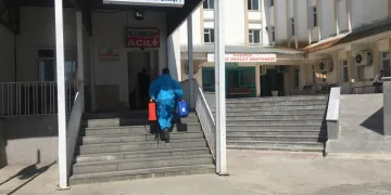 10 sağlık çalışanı virüse yakalandı