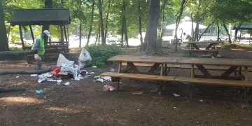 Belgrad Ormanı’nda 2 günde 29 ton çöp toplandı