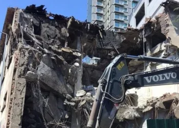 Tarihi Bomonti Bira fabrikası yıkılıyor