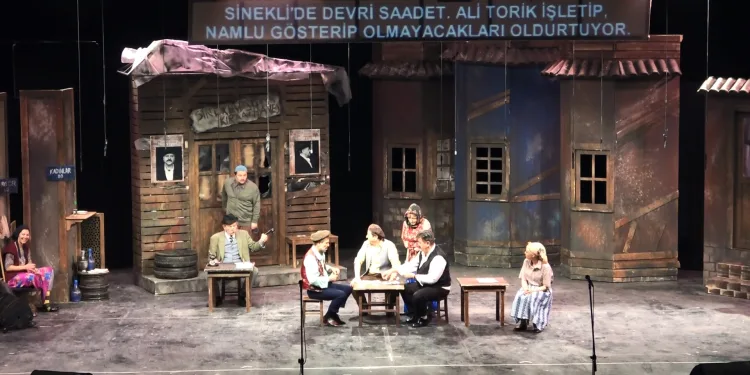 Bursa Devlet Tiyatrosu izleyicisiyle buluştu