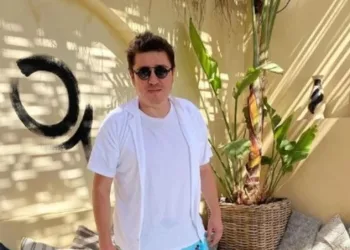 İbrahim Büyükak: “Sanat için soyunduk”