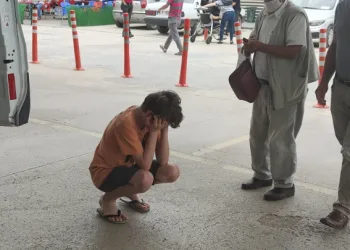 Balkondan düşen dedesini gördü, gözyaşlarına boğuldu