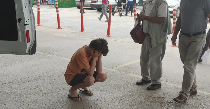 Balkondan düşen dedesini gördü, gözyaşlarına boğuldu