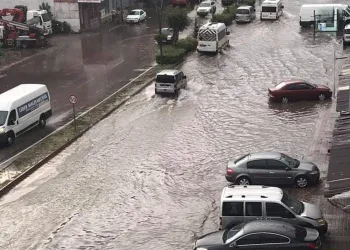 İnegöl’de yollar göle döndü!