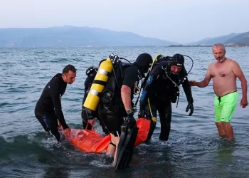 İznik Gölü’nde kaybolan 4 kişiden 2’si boğuldu