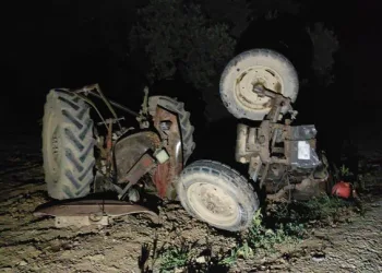 Bursa’da kamyonetin çarptığı traktör üçe bölündü: 1 ölü