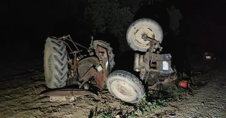 Bursa’da kamyonetin çarptığı traktör üçe bölündü: 1 ölü