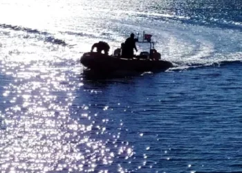 Zıpkınla dalış yapan iki gençten biri öldü, diğeri kayıp