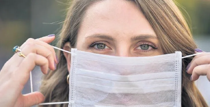 Uzmanlar uyarıyor! Maske terlettikçe baş ağrısı artıyor