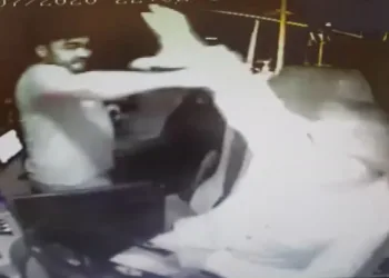 Mersin’de otobüs şoförünün darbedilme anı kameraya yansıdı