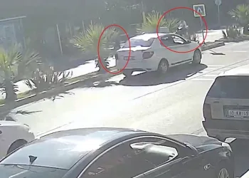 Bursa’da motosiklet yayaya çarptı!