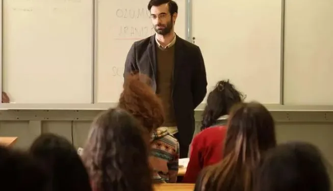 Öğretmen dizisinin akıbeti belli oldu