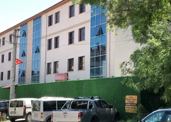 Yatalak hastayı tazyikli suyla öldürdüler iddiası
