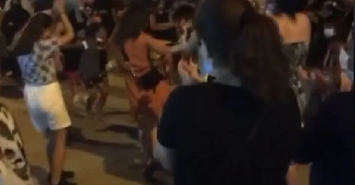 Bursa’da Kumla sahilinde virüse davet!
