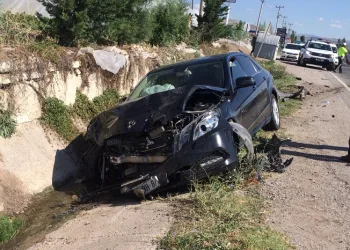 Sinop Valisi kazada yaralandı