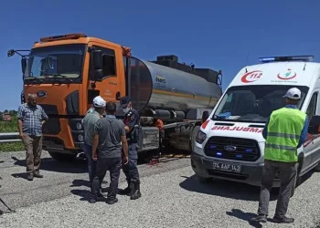 Tankerin altında kalan işçinin bacakları kesildi