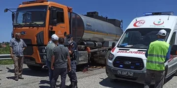 Tankerin altında kalan işçinin bacakları kesildi