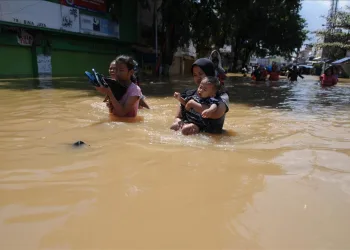 Endonezya’da sel: 38 ölü