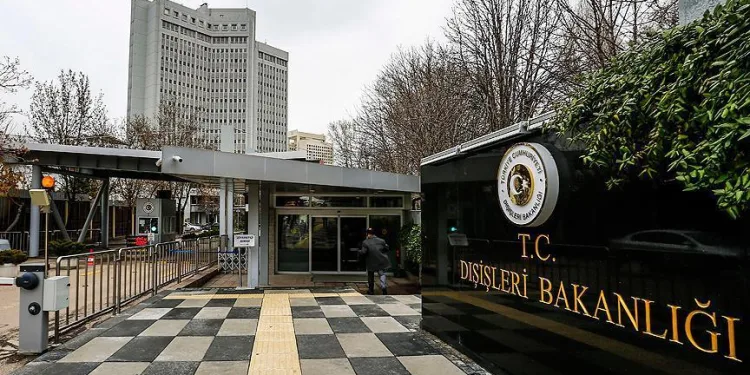 Dışişleri, Kudüs’te Türk bayrağının yakılmasını kınadı