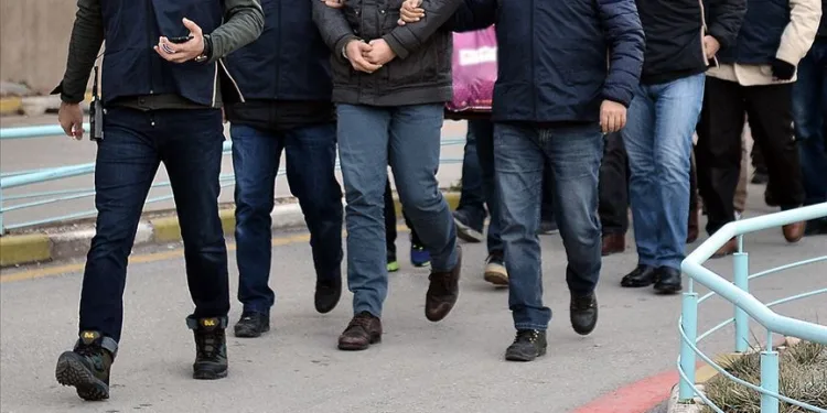 Bursa’da FETÖ operasyonu: 14 gözaltı