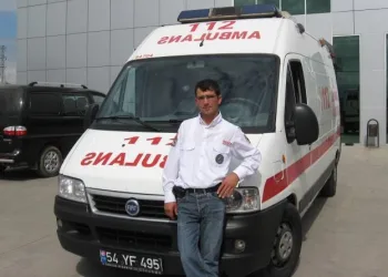 Tilkiyi vurmak isterken dayısını vurdu