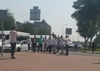 Trafiği durdurup halay çekenlere 10 bin TL ceza