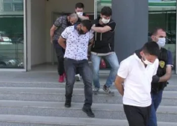 Bursa’da uyuşturucu operasyonu: 3 gözaltı