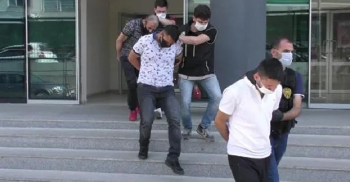 Bursa’da uyuşturucu operasyonu: 3 gözaltı