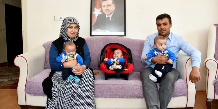 Üçüz bebeklerine Recep, Tayyip, Erdoğan adını verdi