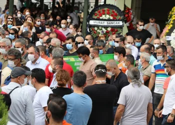 Emre Gönlüşen son yolculuğuna uğurlandı