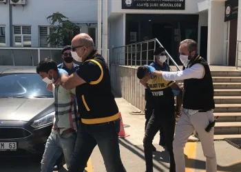 Bursa’da bir kişiyi öldüren baba ve 2 oğlu tutuklandı