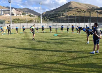 Futbolun kalbi Erzurum Palandökende atıyor