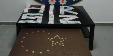 Bursa’da patronunun altın ve paralarını çalan hırsız yakalandı