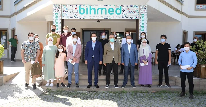 Bursa’da Kısa Film Yarışmasında dereceye girenlere ödül